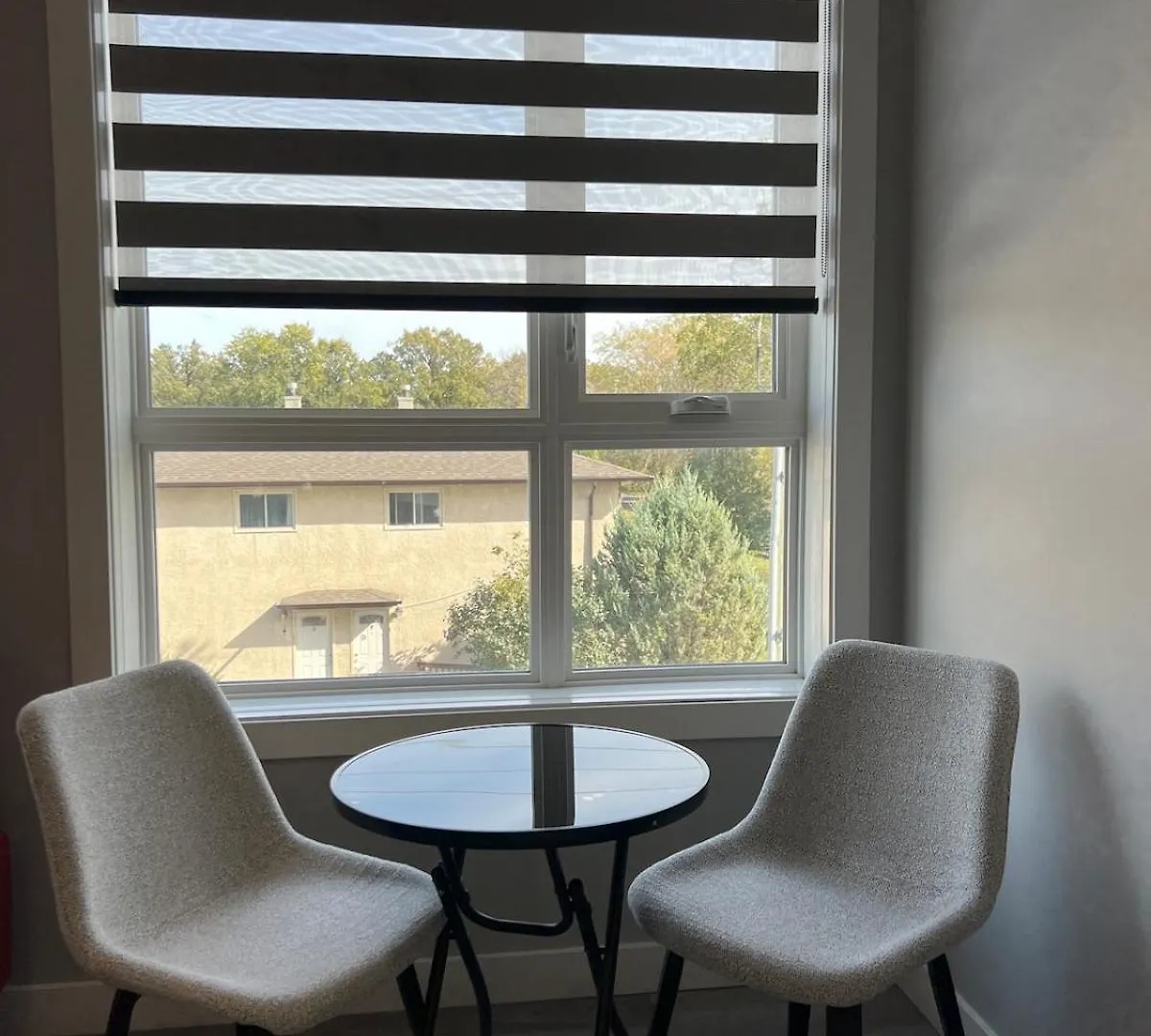 Prime Modern Studio Apartment Near Downtown 温尼伯